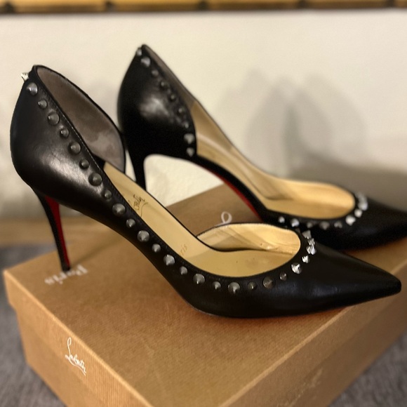 Genuine Christian Louboutin shoes. - Picture 2 of 8